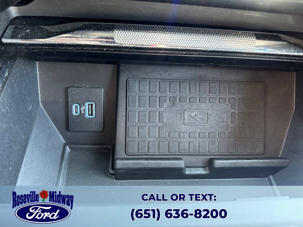 Used 2022 Ford F150 Lariat w/ Equipment Group 502A High AWD/4WD image 17