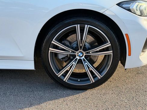 Used 2023 BMW 330i Sedan w/ Convenience Package RWD image 9