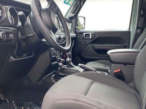 Used 2023 Jeep Wrangler Sport S w/ Cold Weather Group image 12