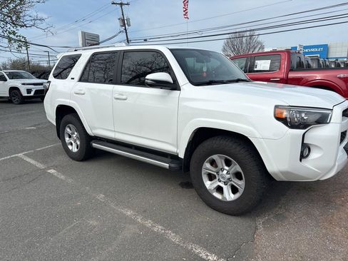 Used 2014 Toyota 4Runner SR5 Premium image 1