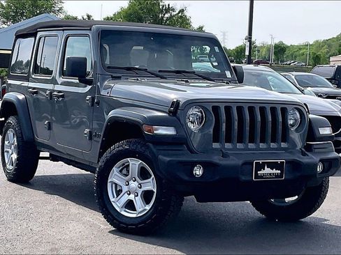 Used 2022 Jeep Wrangler Unlimited Sport image 36