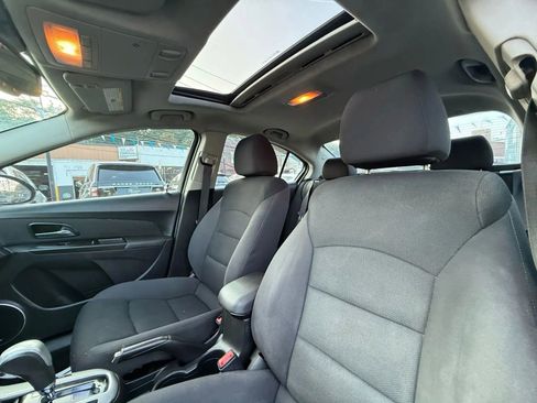 Used 2016 Chevrolet Cruze LT w/ Sun And Sound Package image 22