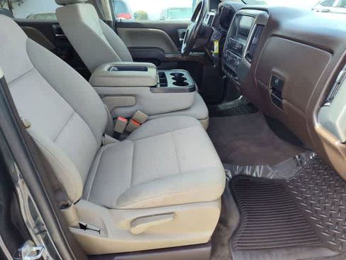 Used 2018 Chevrolet Silverado 1500 LT w/ LT Eassist Package image 21