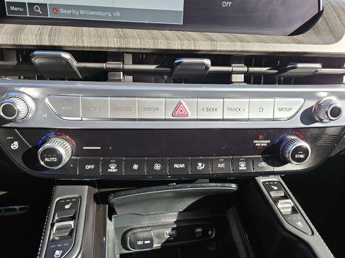 Used 2024 Kia Telluride SX Prestige image 28