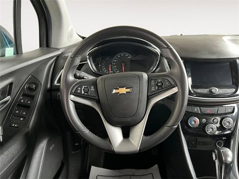 Used 2020 Chevrolet Trax Premier image 10