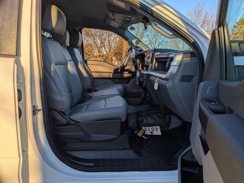 New 2026 Ford F550 4x4 Crew Cab image 36