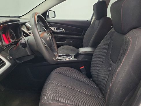 Used 2017 GMC Terrain SLE image 17