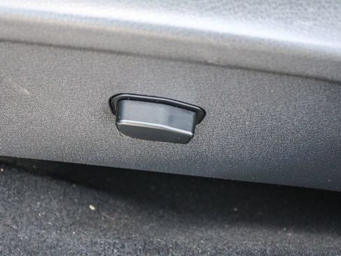 Used 2009 Dodge Journey R/T w/ Flexible Seating Group FWD image 21