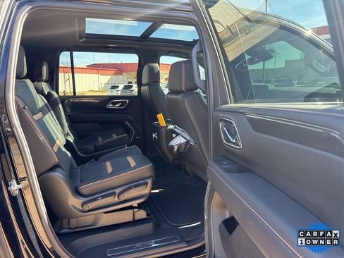 Used 2023 GMC Yukon XL AT4 w/ AT4 Premium Plus Package image 28