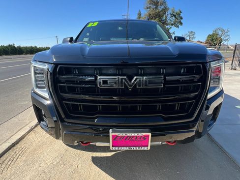 Used 2023 GMC Yukon AT4 w/ AT4 Premium Package AWD/4WD image 10