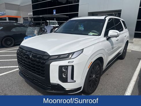Used 2024 Hyundai Palisade Calligraphy AWD/4WD image 2