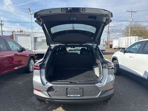 New 2026 Chevrolet Equinox EV LT FWD image 10