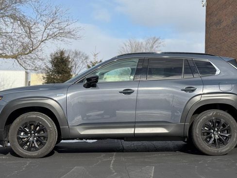 Used 2025 MAZDA CX-50 AWD 2.5 Hybrid w/ Premium Pkg image 4