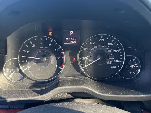 Used 2012 Subaru Outback 2.5i Limited w/ Moonroof Pkg image 9