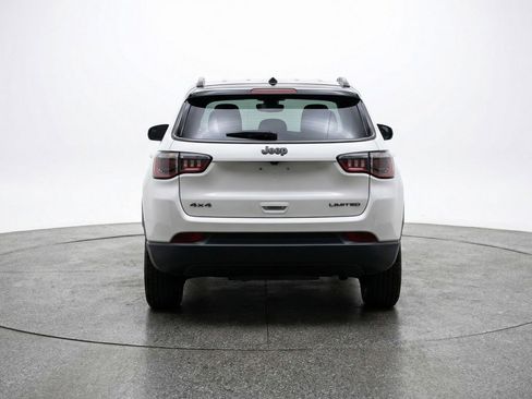 Used 2025 Jeep Compass Trailhawk AWD/4WD image 7