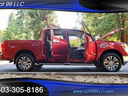 Used 2017 Nissan Titan SL image 30