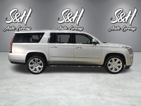 Used 2016 Cadillac Escalade ESV Luxury AWD/4WD image 23