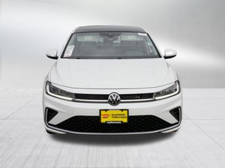 Used 2025 Volkswagen Jetta SE w/ Sunroof Package FWD video 2