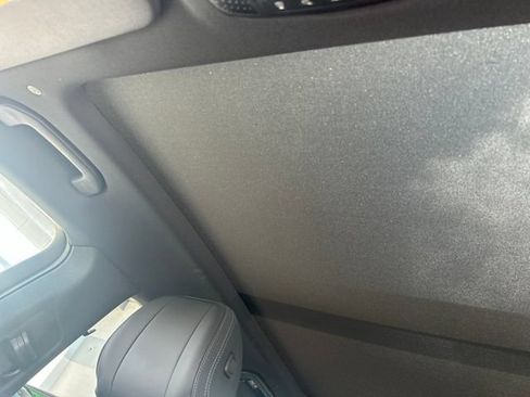 Used 2024 Mercedes-Benz GLS 580 4MATIC image 10