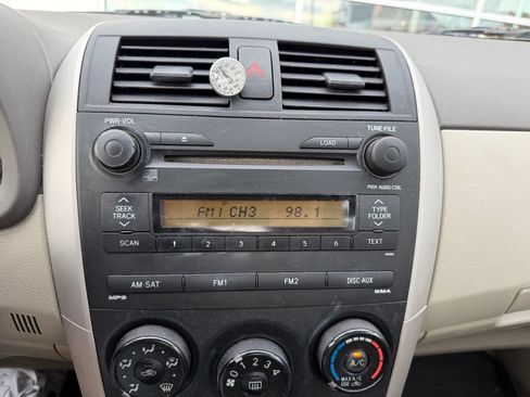 Used 2009 Toyota Corolla LE FWD image 10