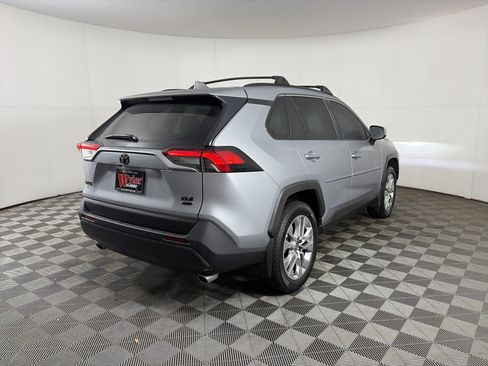 Used 2025 Toyota RAV4 XLE Premium image 21