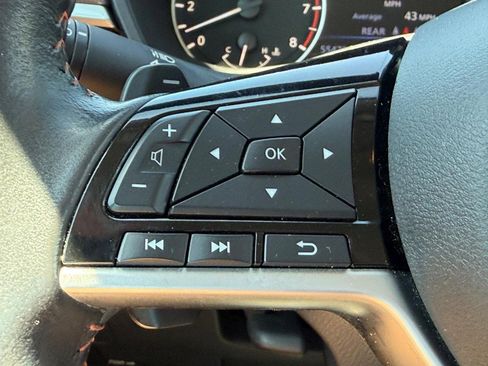 Used 2024 Nissan Altima 2.5 SR FWD image 13