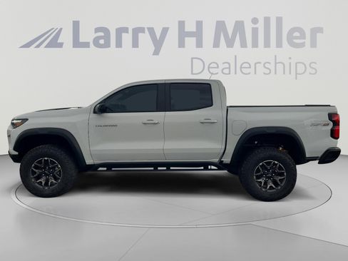 New 2026 Chevrolet Colorado ZR2 w/ Technology Package AWD/4WD image 2