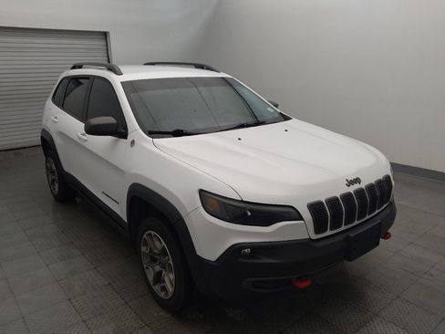 Used 2020 Jeep Cherokee Trailhawk AWD/4WD image 13