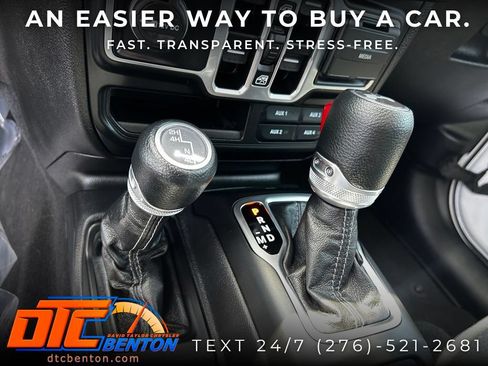Used 2025 Jeep Wrangler Unlimited Sport AWD/4WD image 25