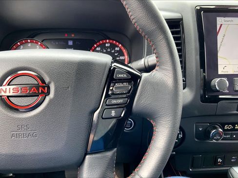 Used 2024 Nissan Frontier PRO-4X w/ Technology Package AWD/4WD image 25