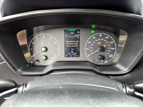 Used 2023 Toyota Corolla Cross SE image 28