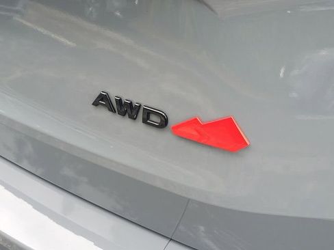 Certified 2025 Nissan Rogue SV AWD/4WD image 8
