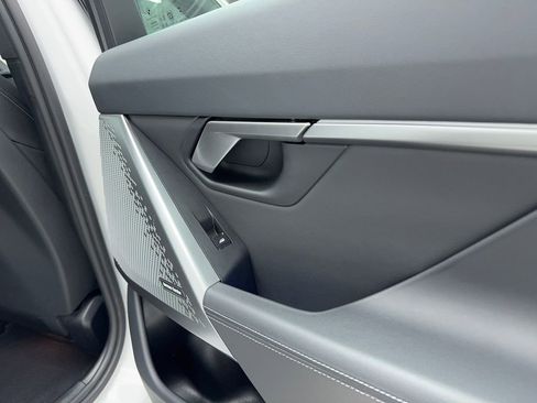 Used 2024 BMW 530i image 57