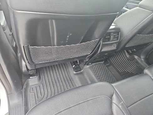 Used 2015 Mercedes-Benz ML 350 2WD w/ Premium 1 Package image 34