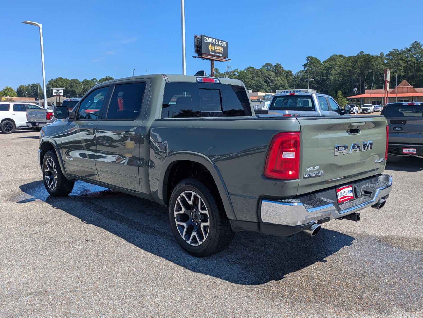 Used 2026 RAM 1500 Laramie AWD/4WD image 5