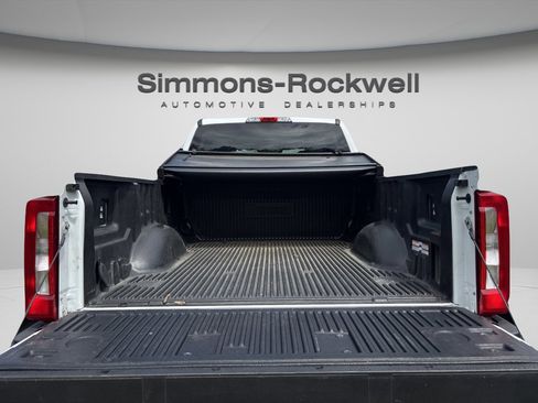 Used 2025 Ford F250 XLT w/ Snow Plow Prep Package AWD/4WD image 8