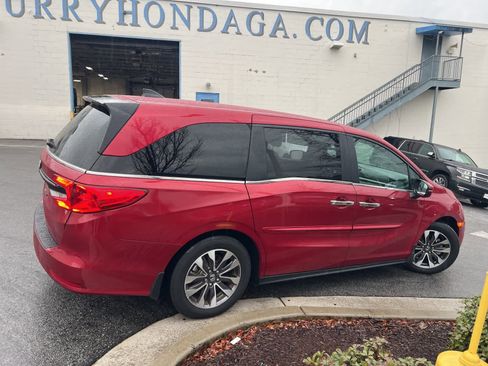 Used 2023 Honda Odyssey EX-L image 11