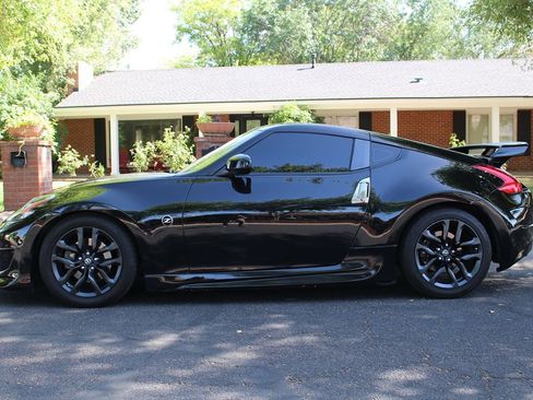 Used 2019 Nissan 370Z Coupe w/ Z34 Heritage Edition - Black image 2
