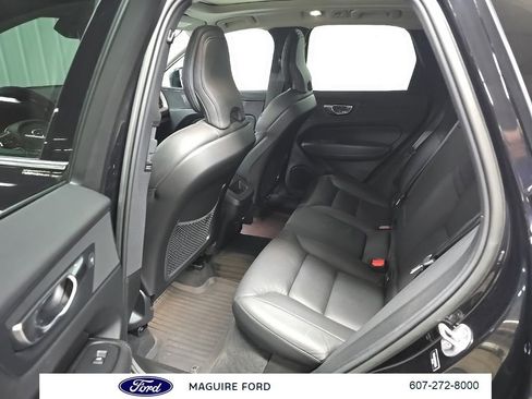 Used 2023 Volvo XC60 B5 Plus w/ Climate Package AWD/4WD image 34
