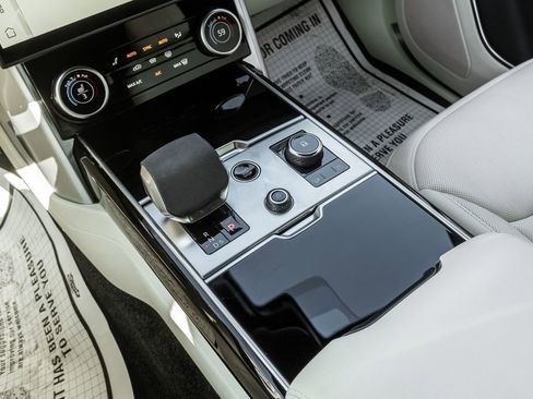 Used 2023 Land Rover Range Rover SE AWD/4WD image 22