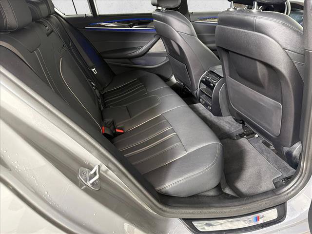 Used 2022 BMW 540i w/ Executive Package RWD image 17