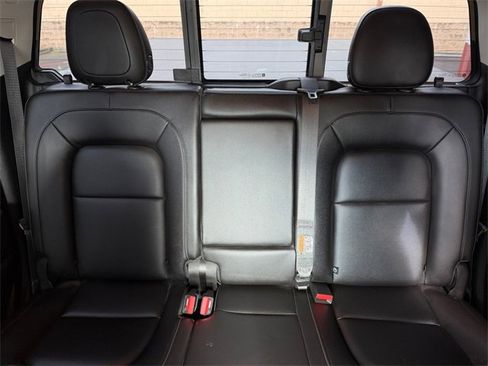 Used 2019 Chevrolet Colorado ZR2 image 13