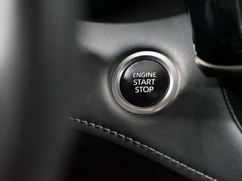 Certified 2024 Toyota Highlander XLE image 21