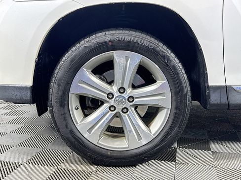 Used 2011 Toyota Highlander Limited w/ Tow Pkg image 33