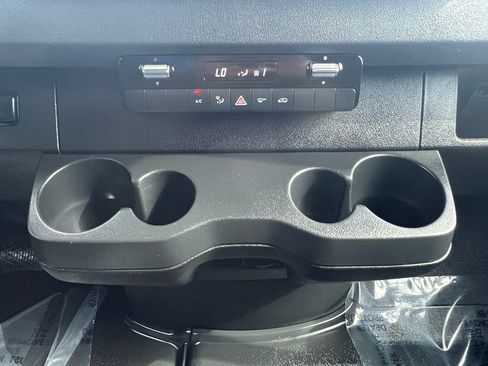 Used 2019 Mercedes-Benz Sprinter 1500 image 19