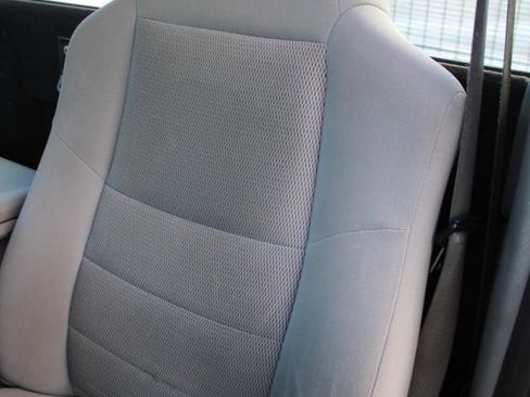 Used 2006 Ford F350 XL image 21