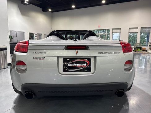 Used 2009 Pontiac Solstice GXP w/ Premium Package RWD image 40