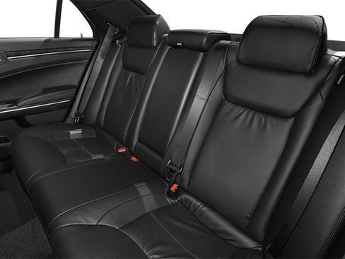 Used 2013 Chrysler 300 w/ Driver Convenience Group RWD image 17