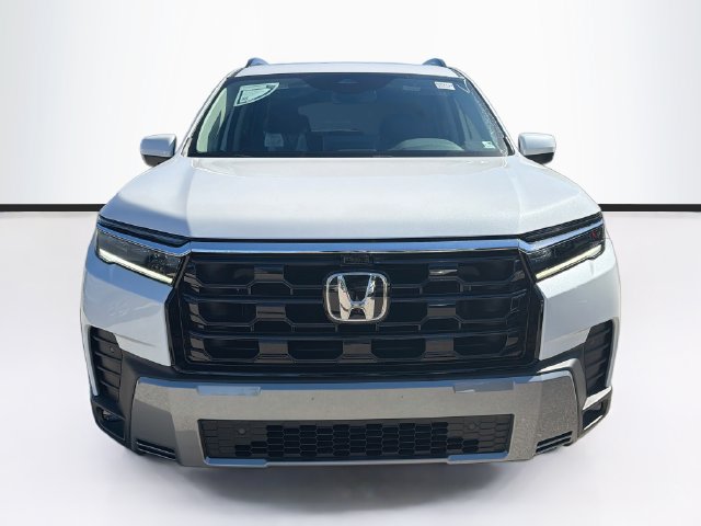 New 2026 Honda Pilot Touring image 2