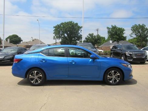 Used 2023 Nissan Sentra SV image 5